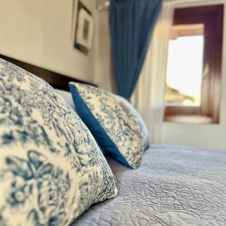 Porto Valentino Apartment Sirmione Exterior photo